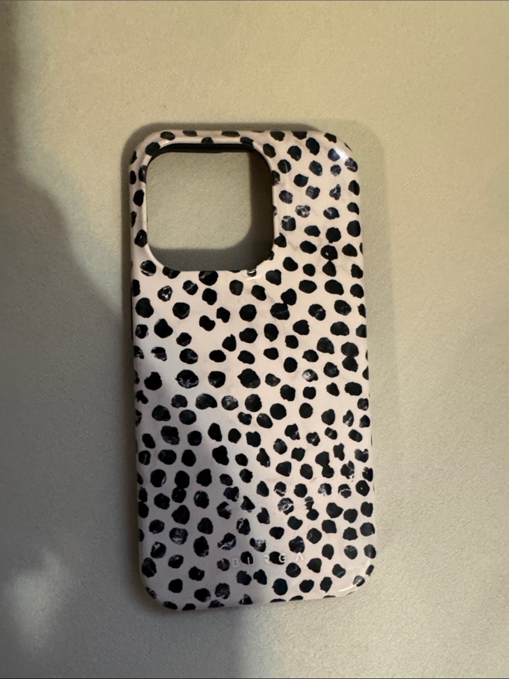 Burga Almond Latte iPhone 15 and 15 pro Case - Picture 2 of 4